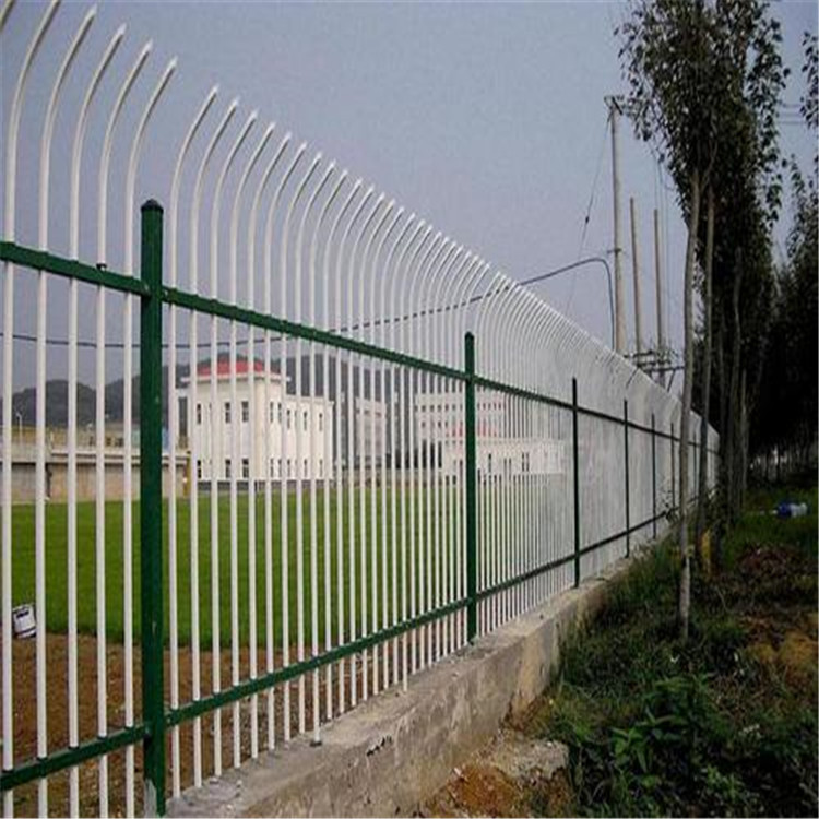 建筑工程院墙铁艺栅栏围墙_锌钢护栏_小区镀锌管庭院栏杆_围栏定做