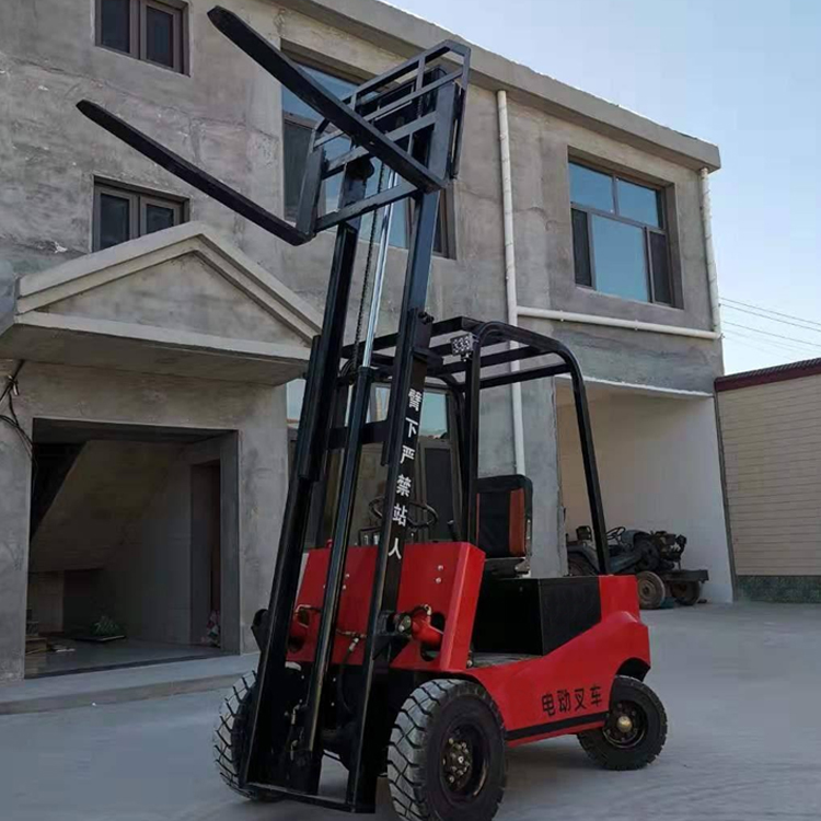 现货供应 四轮电动叉车 小型电动叉车 电动堆高车 价格优惠