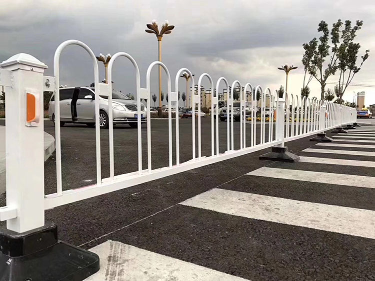 道路护栏加工 山东加工 欢迎致电咨询