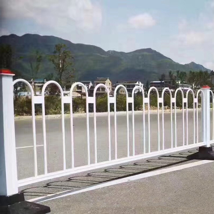 道路护栏定制 云滴定制 种类齐全