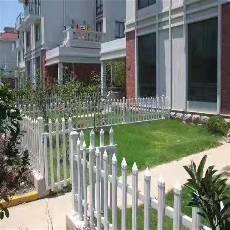 PVC塑钢草坪围栏护栏_花池树池围栏_园林绿化隔离护栏_PVC栏杆