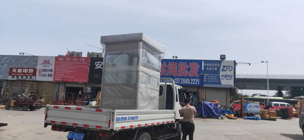 陕西不锈钢岗亭长期供应不锈钢岗亭可定制不锈钢岗亭以及各类值班岗亭