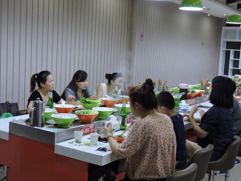 自助火锅加盟 旋转火锅加盟   创业加盟  美食加盟