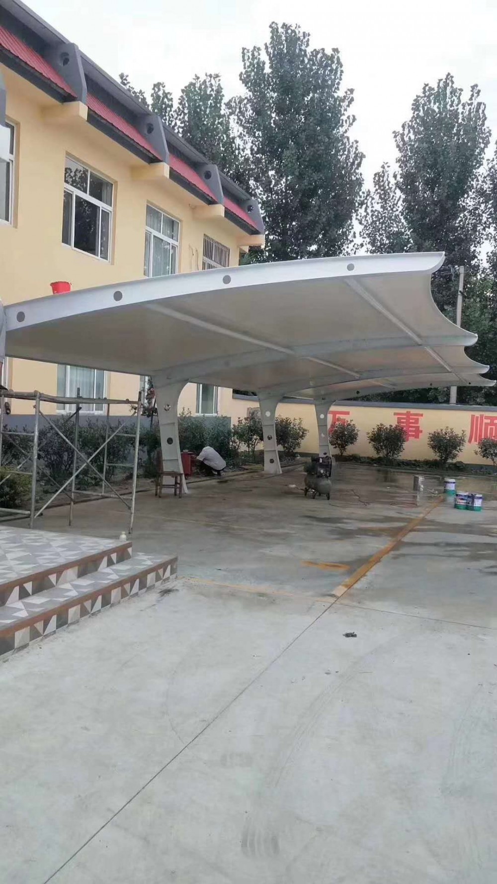 专业厂家定制河北膜结构车棚 自行车车棚 膜结构停车棚 小区充电桩车棚