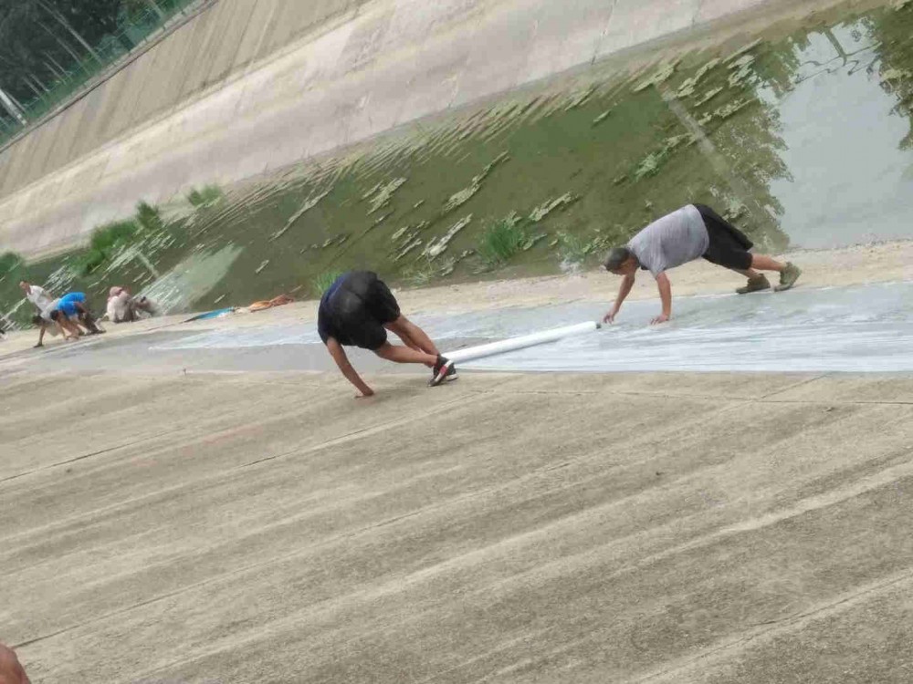 2小时快速通车高强路面裂缝起砂修补料 河南砼佳路桥高强 快硬修补料