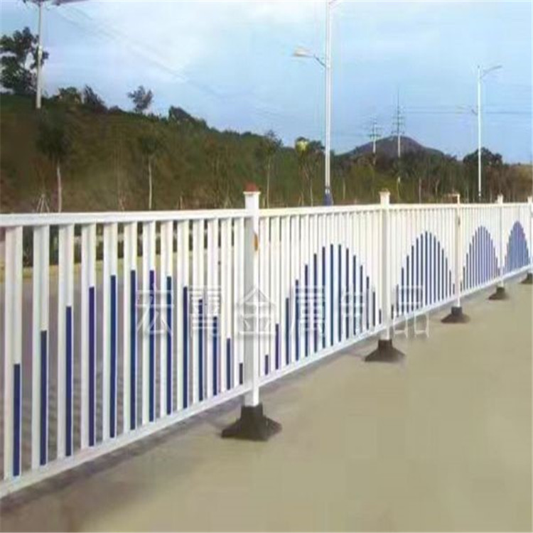 厂家供应道路安全隔离栏_交通防护栏_市政园林防护栏量大从优