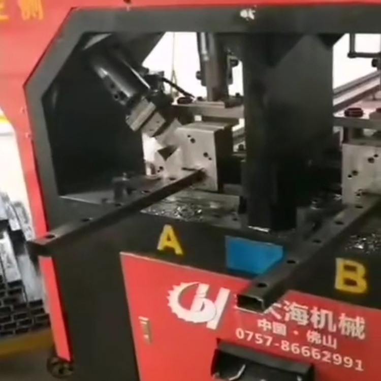 钢木货架全自动冲孔机 不锈钢液压冲孔机 不锈钢液压冲孔机
