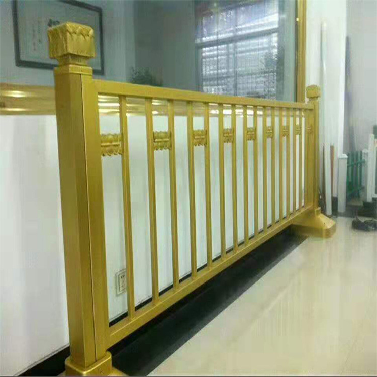 道路防撞护栏  道路围栏批发期待合作