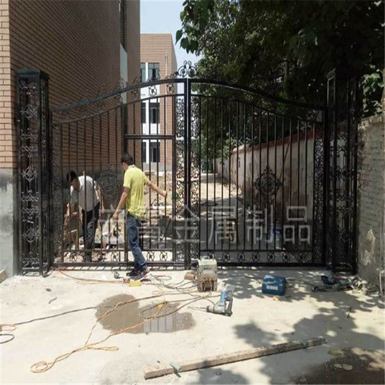 欧式豪华铁艺别墅大门 乡村庭院花园锌钢对开门 农村院子家用围墙大门