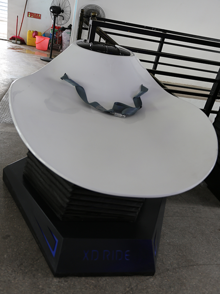 VR单人滑板体验店设备vr技术设备vr电子游乐设备厂家乐阳