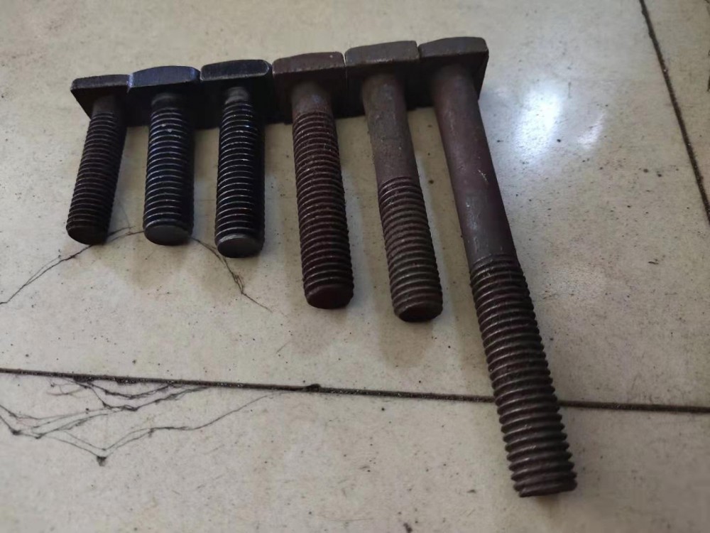 抛丸机抛丸器护板方头螺丝陕西