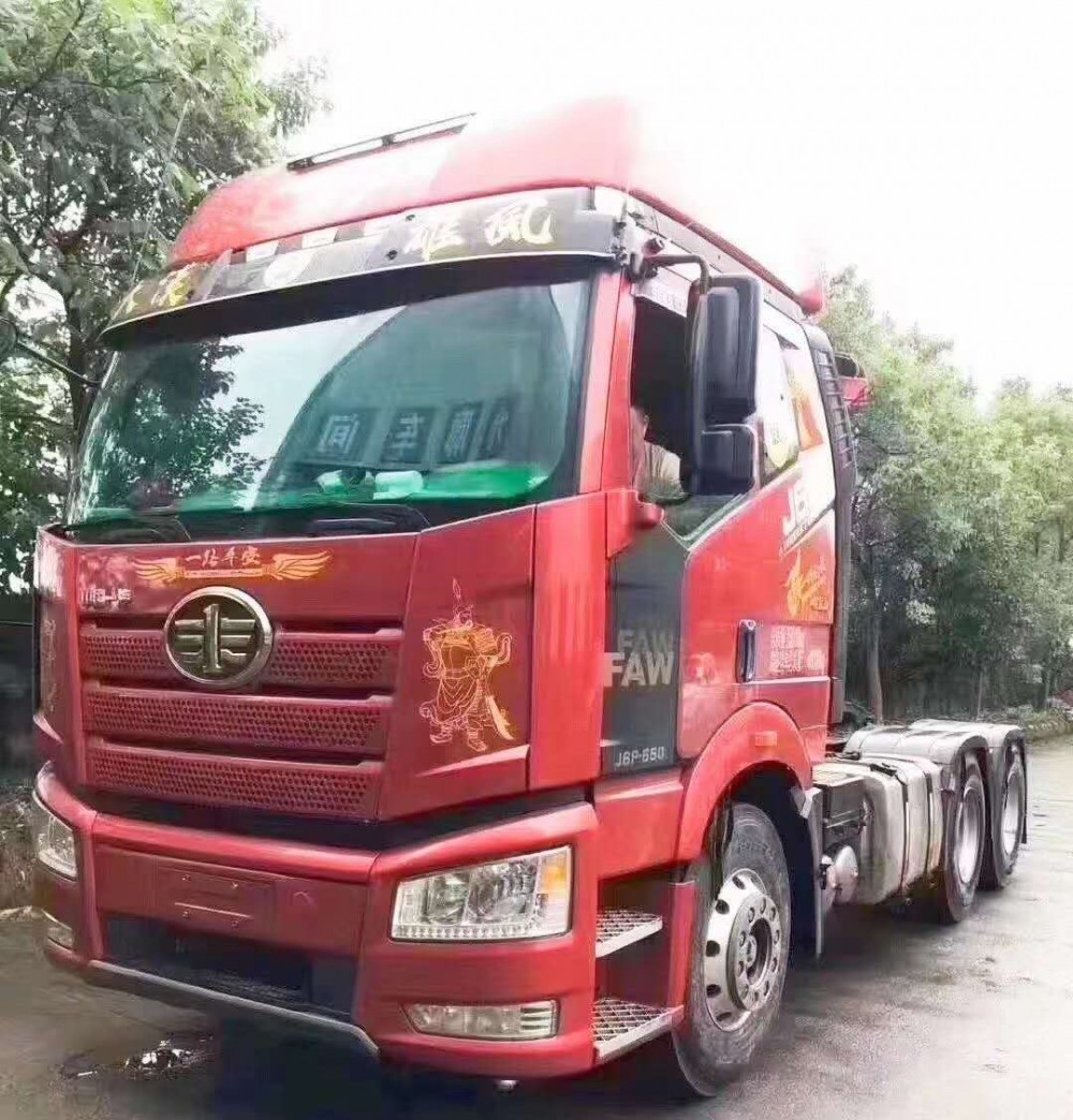 一年两个月解放牵引半挂 550马力