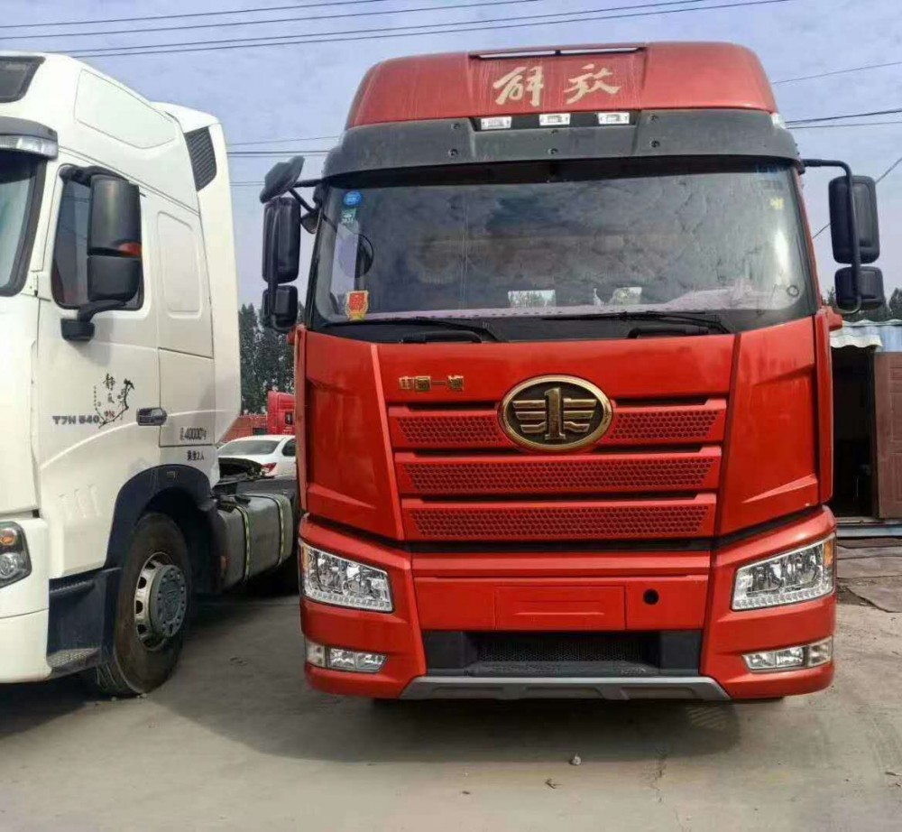 精品车19年3月解放J6P  带原车液缓  550马力  双驱轻体  国五排放  锡柴发动机