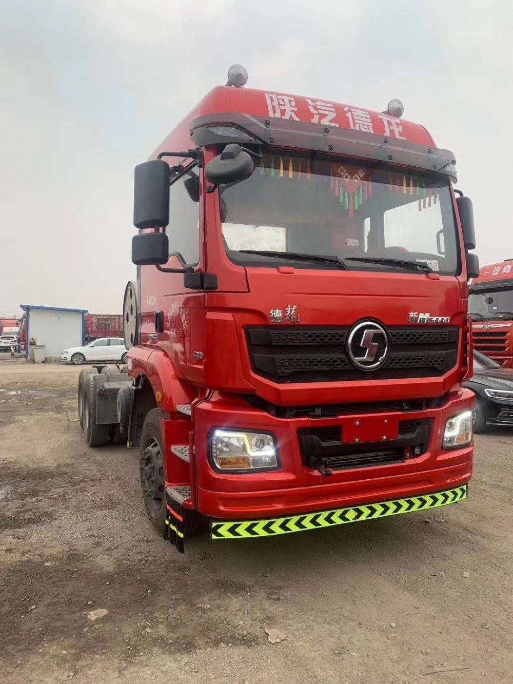 德龙新M3000双驱天然气牵引车 430马力