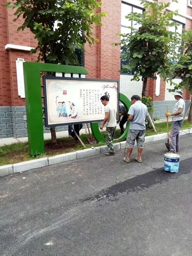 专注广告标识17年                   成都校园文化标识生产厂