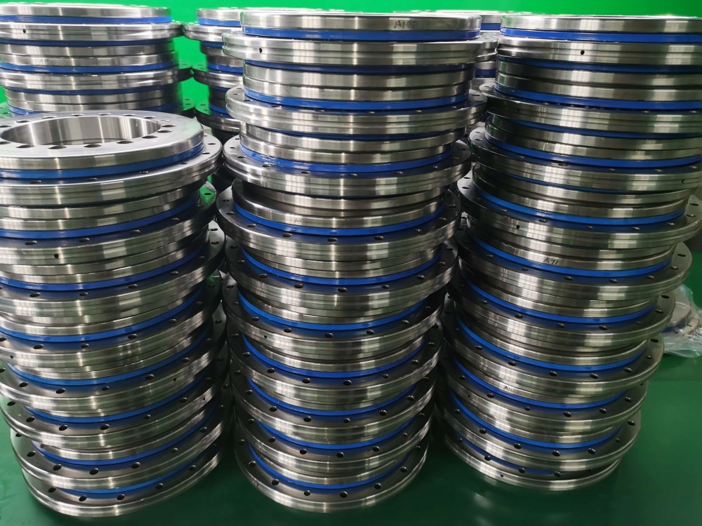 成都高精度转台轴承YRT50P4黄铜保持器引导方式简述