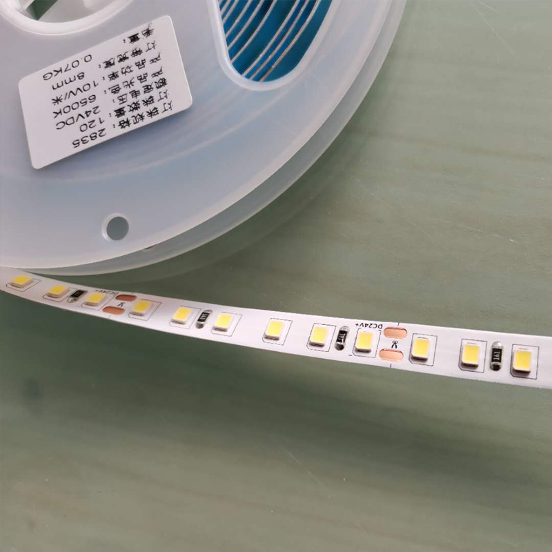 木林森低压灯带单排贴片24V裸板1米10W