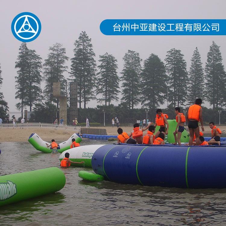 塑料浮筒水上平台 水上游泳池现货 组合游泳池休闲