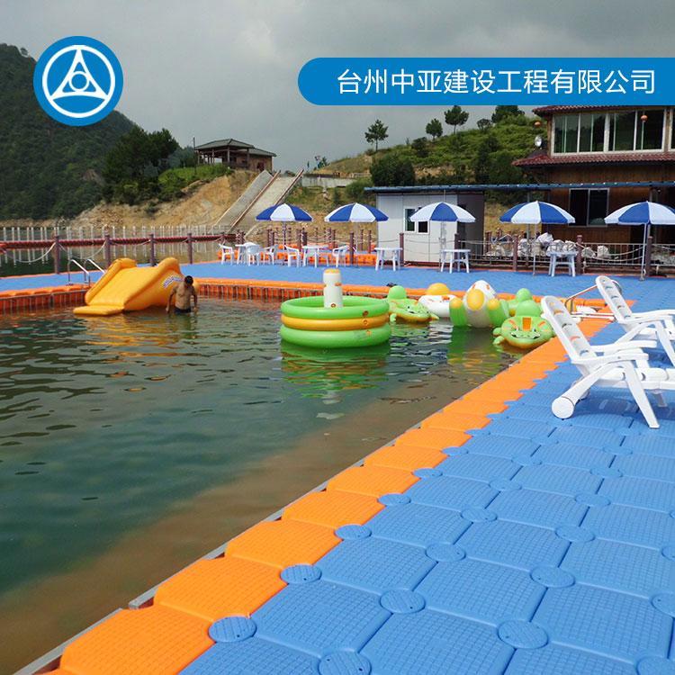 水上工程浮筒生产商 水上游泳池定制 水上浮筒平台设计