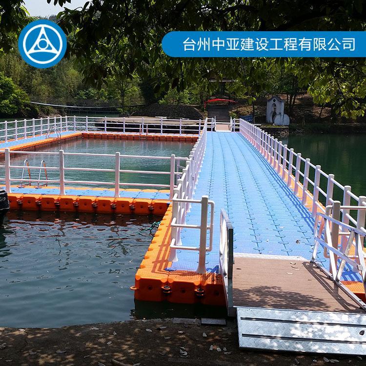 水上平台浮筒 水上游泳池休闲 水上乐园定制