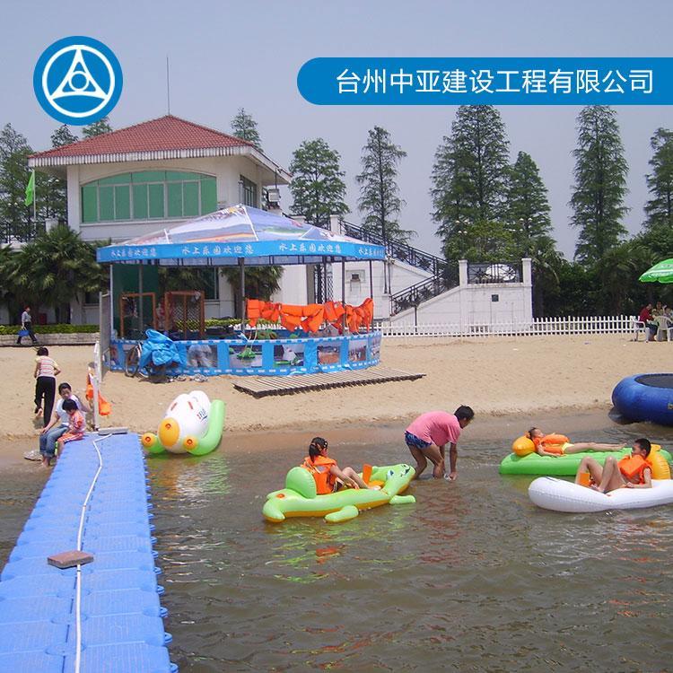 塑料浮筒水上平台 水上游泳池定制 组合游泳池定制