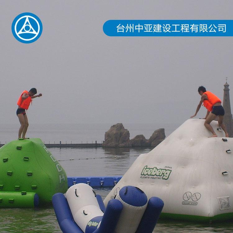 塑料浮筒水上平台 水上游泳池现货 浮筒式游泳池生产商