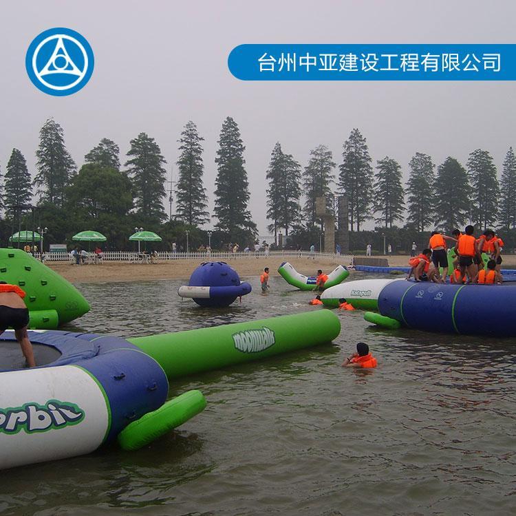 水上工程浮筒厂家 水上游泳池设计 移动游泳池休闲