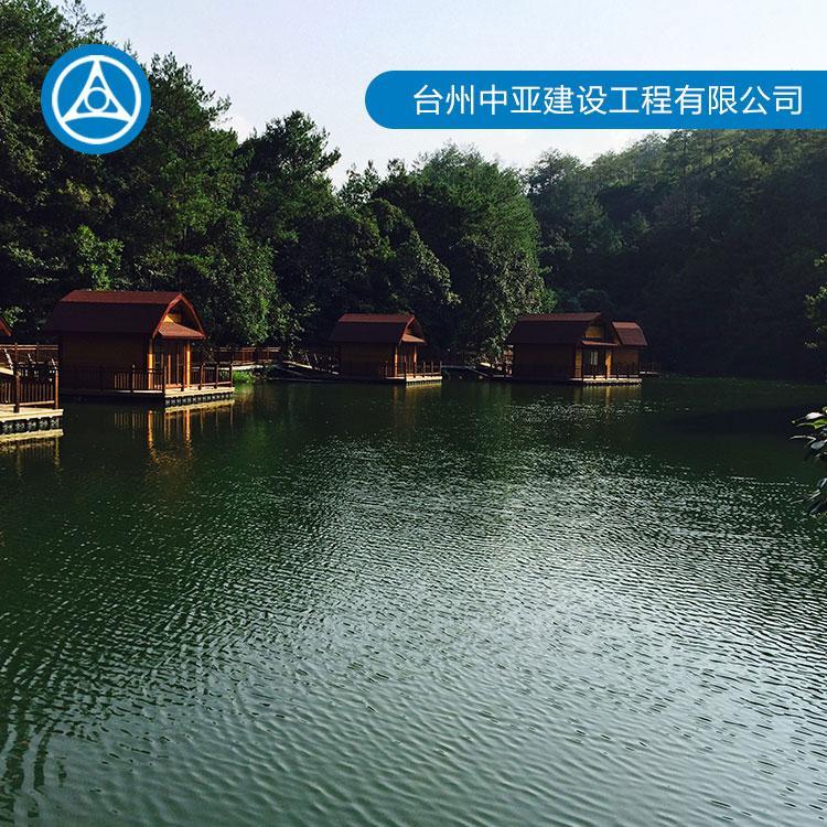 水上工程浮筒生产商 水上游泳池休闲 水上木屋生产商