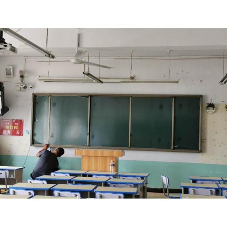 永辉铭达绿板尺寸可定制 会议板施工