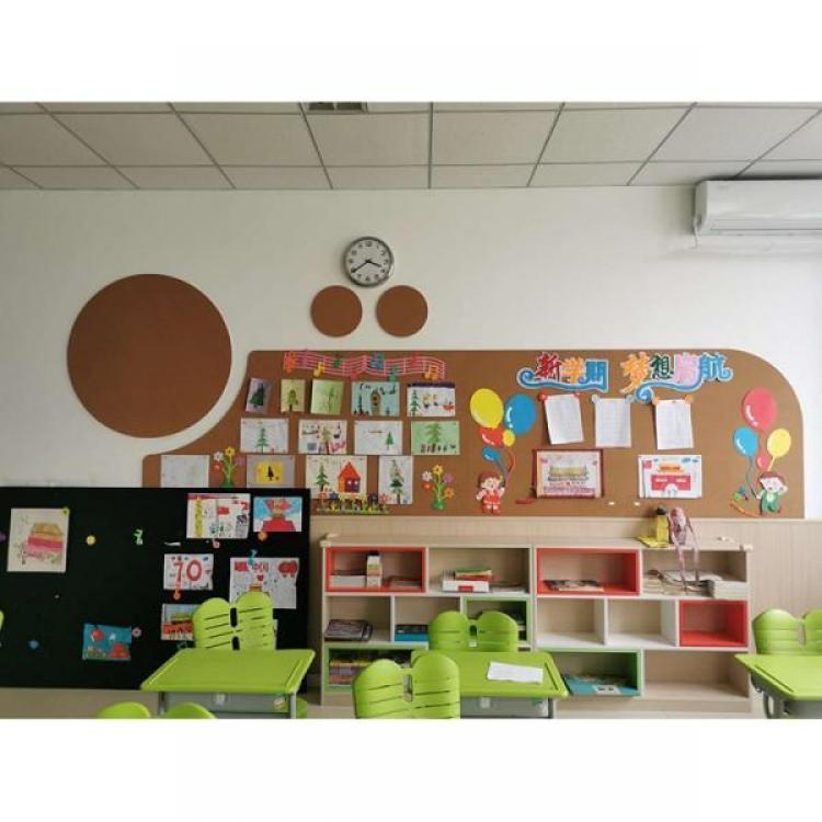 8里软木板厂家供应 拼色软木板教学专用