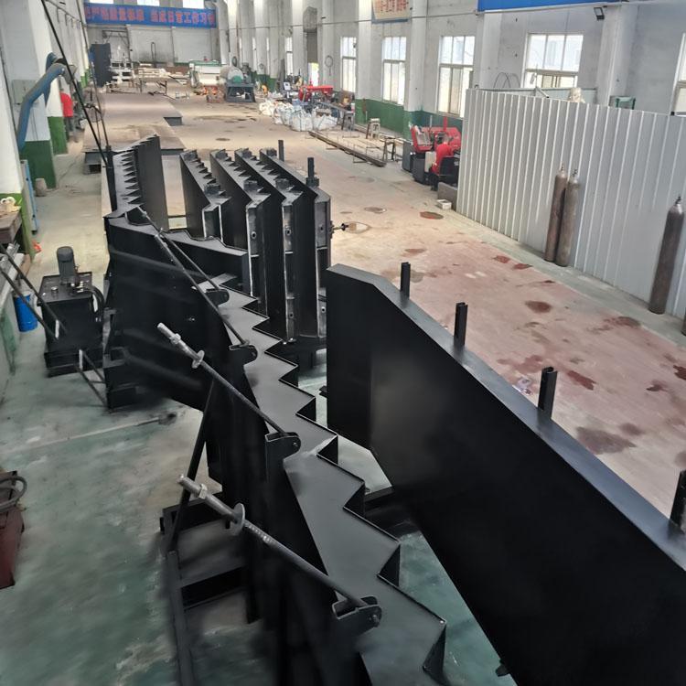 楼梯模具厂家生产预制楼梯板模具楼梯专用模具可定做