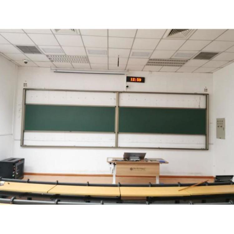 平面教学绿板施工 书写板施工