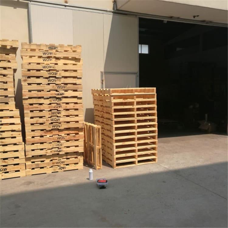 复合板托盘 方便搬运加强型熏蒸木托盘 加强型熏蒸木托盘性价比高