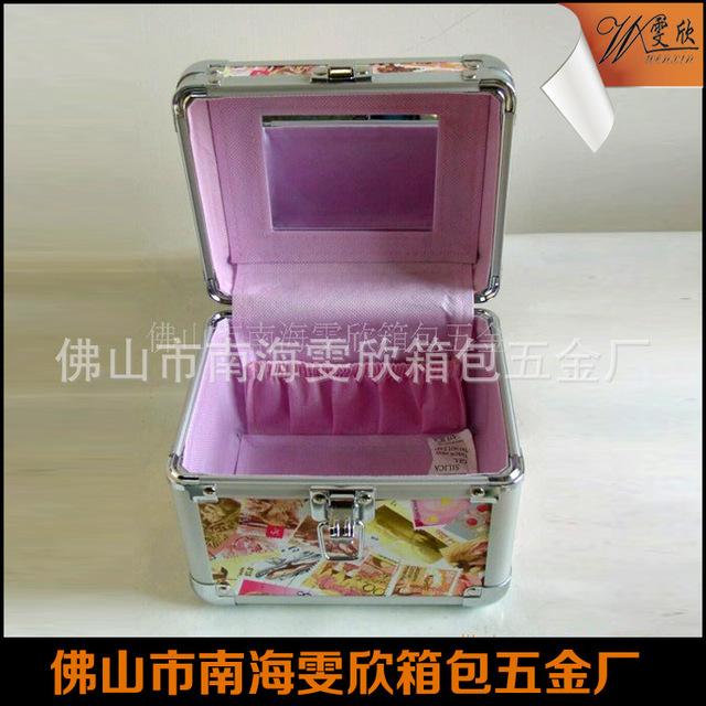 精品推荐 专业铝合金拉杆化妆箱 新款旅行化妆箱 多功能化妆箱