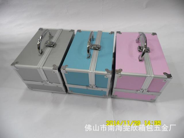 1381#专业化妆箱 旅行专用珠宝首饰收纳箱 手提家用铝合金化妆箱