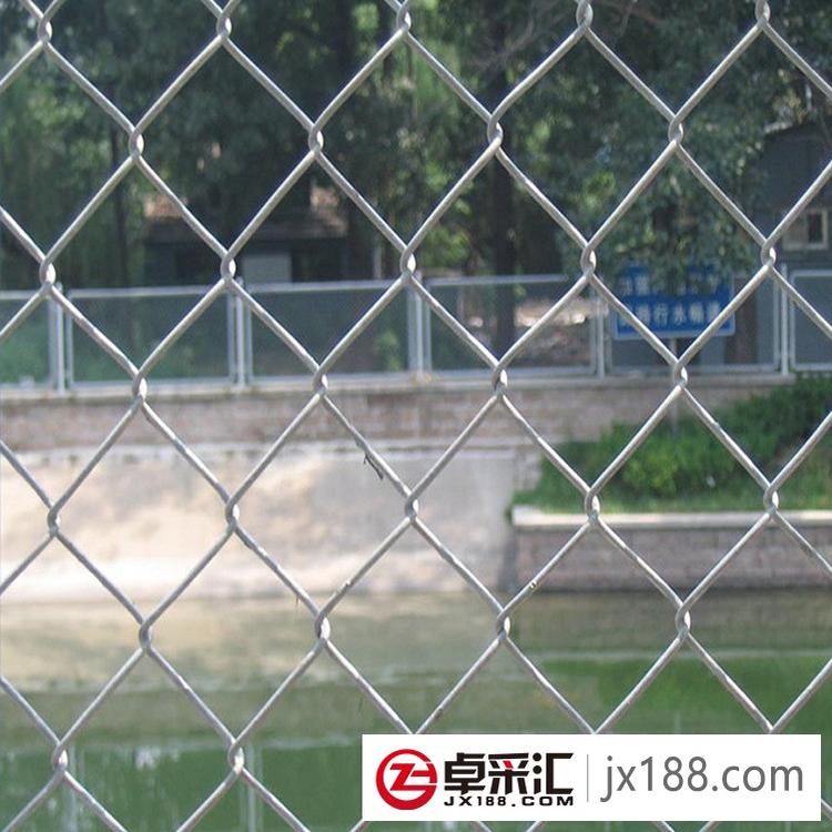 厂家供应镀锌勾花网 包塑勾丝网 不锈钢勾花网 菱形铁丝网