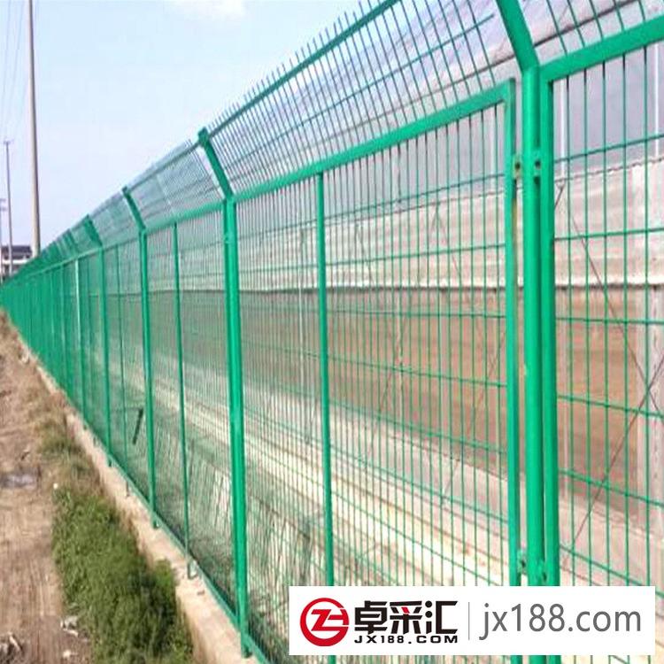 护栏网 隔离网 铁丝护栏网 双边护栏网 包塑铁丝网 规格齐全