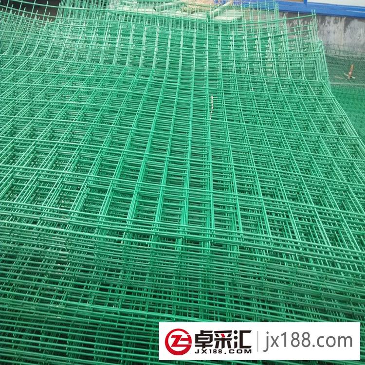 供应公路双边丝隔离防护栏厂家定制公路圈地安全双边丝护栏网