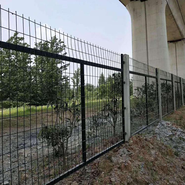云南昆明铁路框架护栏网铁丝网安全防护隔离防撞护栏网云南厂家
