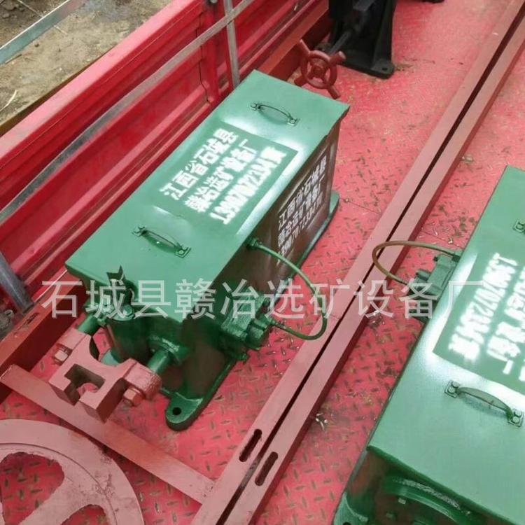 厂家直销节能新型6-S选矿摇床    砂金分选摇金床   摇摆洗金机