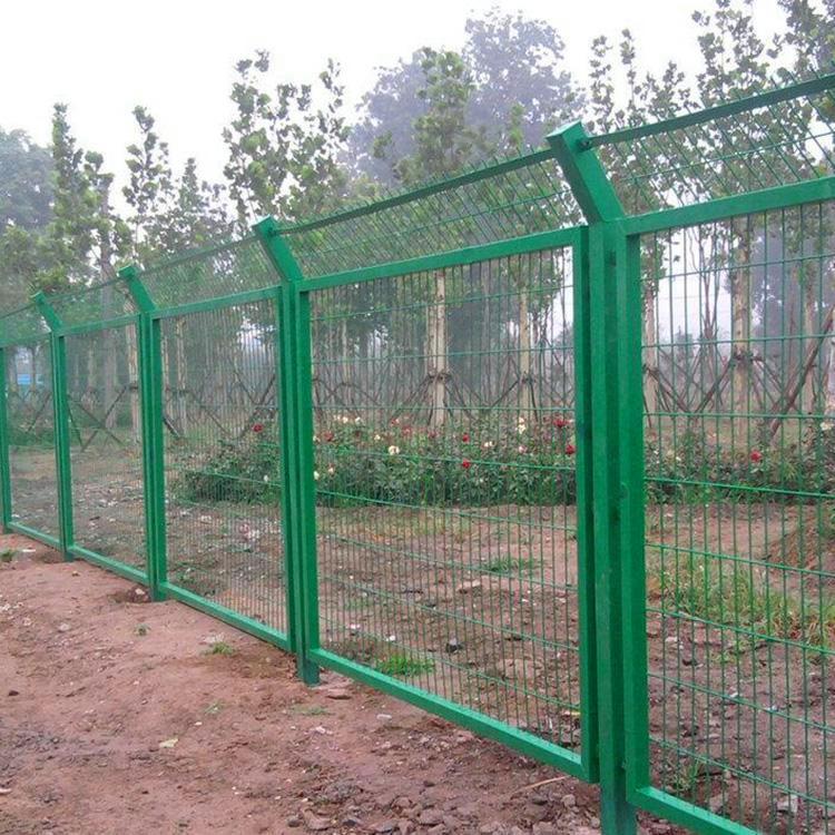 云南框架护栏网批发 铁路框架护栏网批发
