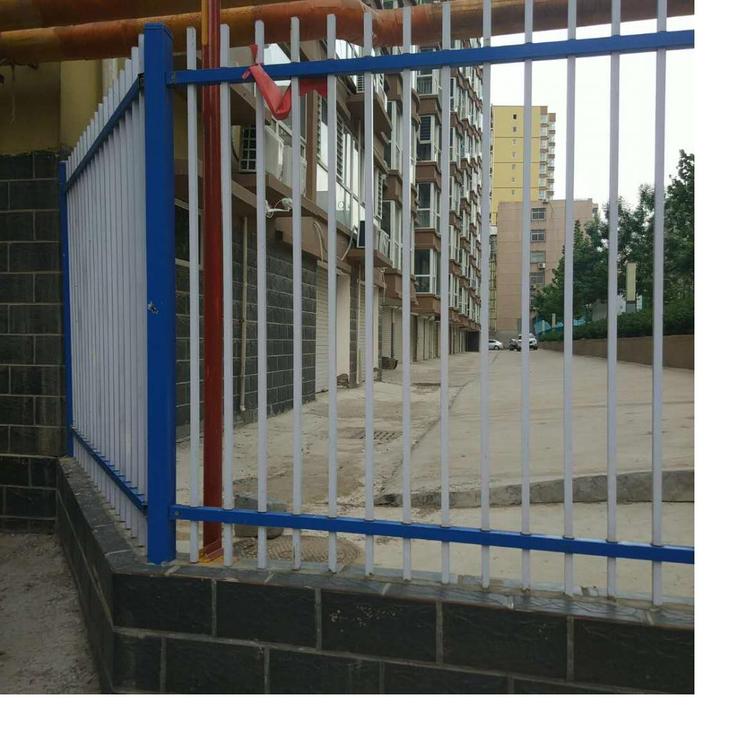 云南昆明现货锌钢护栏阳台护栏小区隔离护栏厂家道路市政护栏
