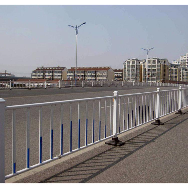 供应道路护栏  道路护栏生产厂家 采购道路护栏
