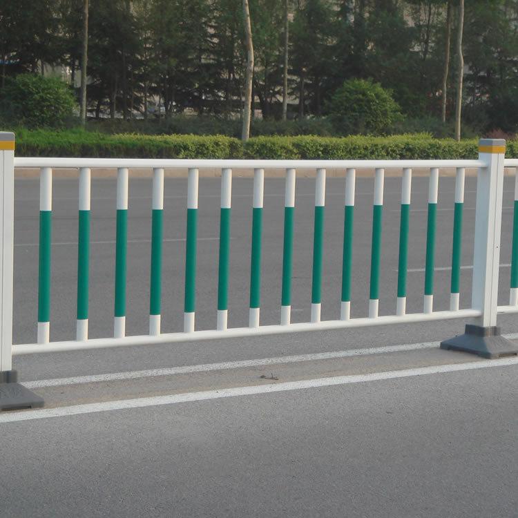 市政分流防护栏人行道隔离栏杆锌钢隔离防护栏 厂家大量现货供应