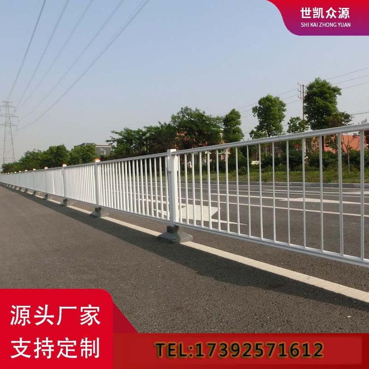 供标准型锌钢公路防护道路乙形护栏 城市人行道马路隔离市政护栏
