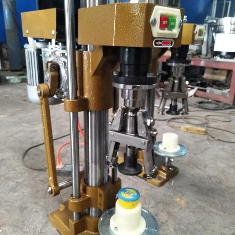 半自动易拉盖锁盖机 小型口杯搪瓷茶缸封盖机 电动封口机实用型