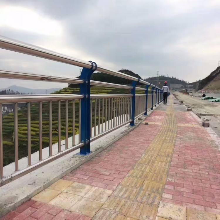 陕西围栏桥梁防护道路隔离陕西护栏 桥梁护栏 护栏生产 不锈钢道路护栏护栏生产