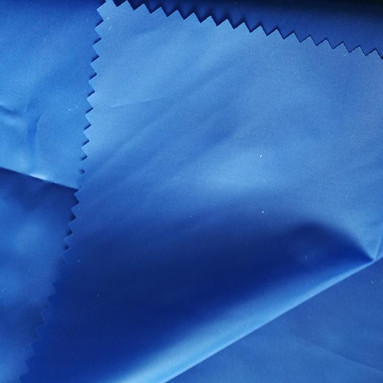 厂家直销300T涤塔夫 服装里料 风衣夹克 羽绒服面料 塔夫绸内衬布