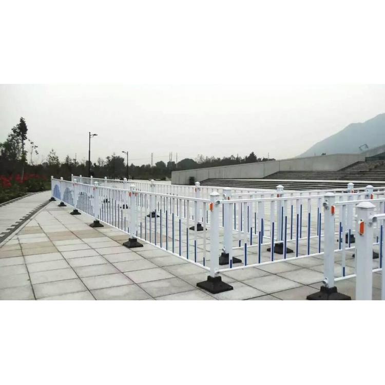 云南昆明 道路锌钢护栏网 小区锌钢护栏网 生产厂家 可定制