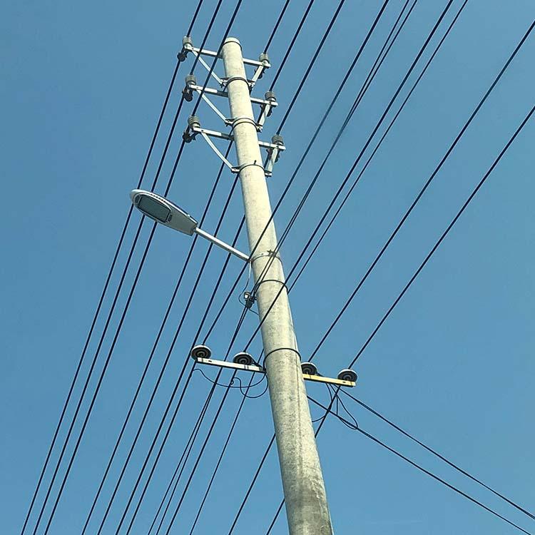 新农村挑臂式市电路灯 太阳能路灯加工定制